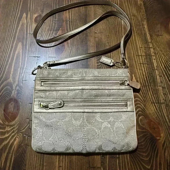 COACH BONNIE SIGNATURE ZIP CROSSBODY BAG GOLD - Picture 2 of 6